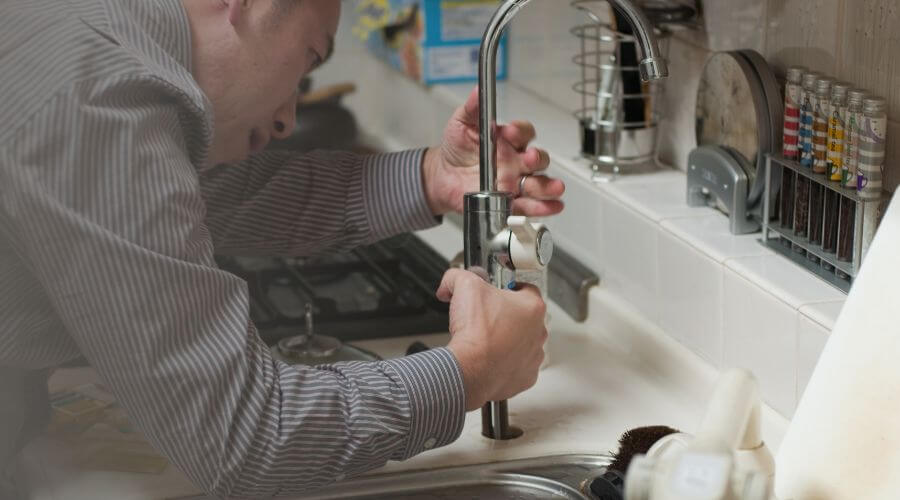 Local expert plumbing services in Penfield, IL
